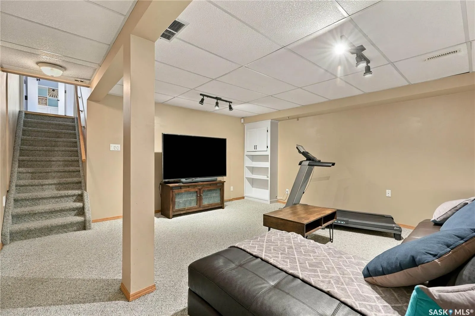 1122 Hurley WAY