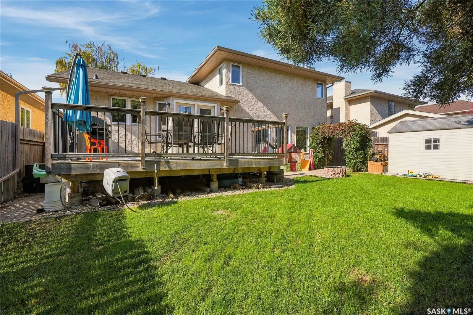 1122 Hurley WAY