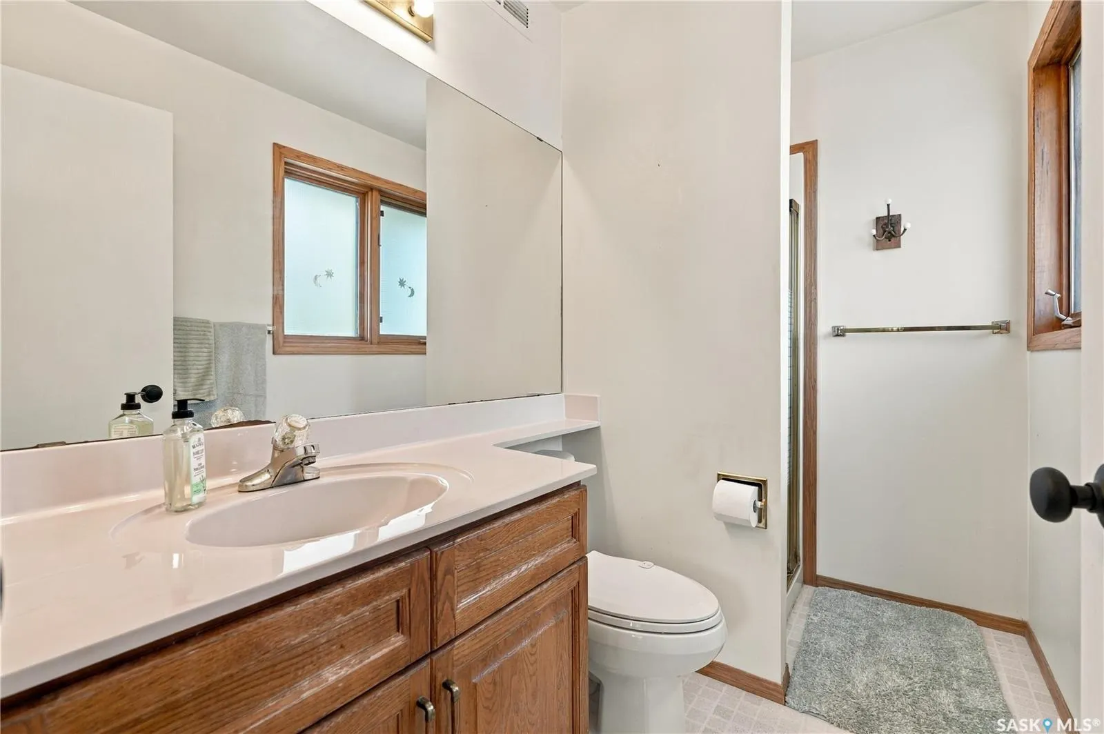 1122 Hurley WAY