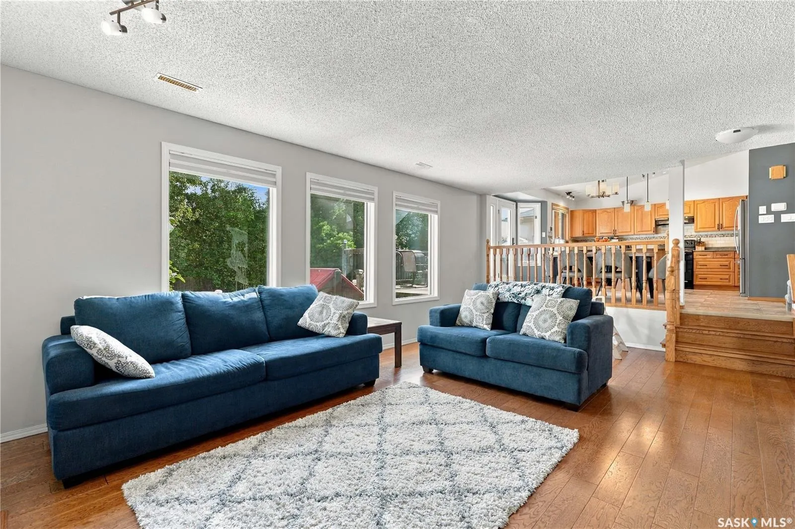 1122 Hurley WAY