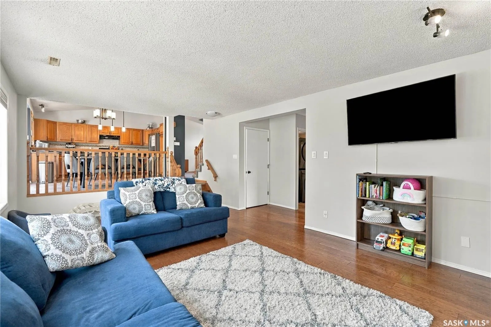 1122 Hurley WAY