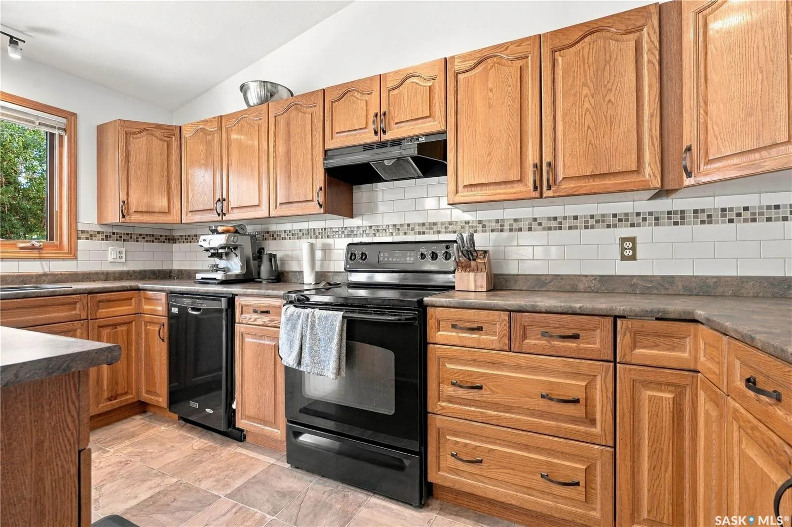 1122 Hurley WAY
