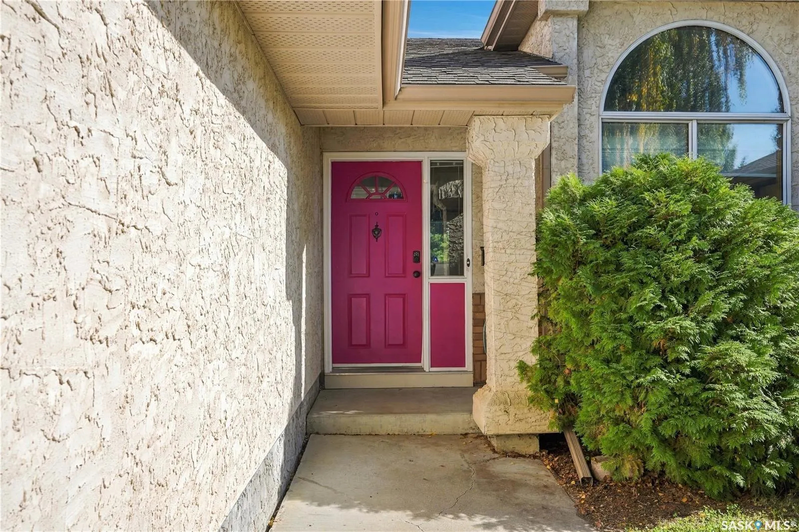 1122 Hurley WAY