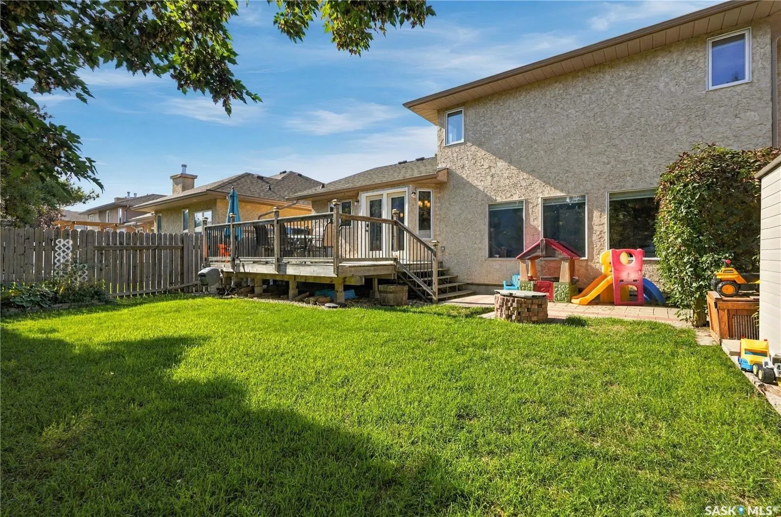 1122 Hurley WAY