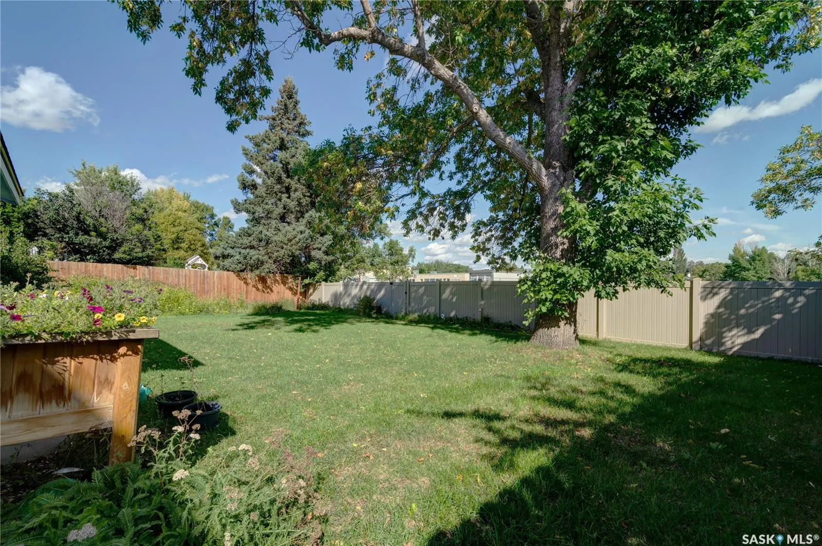 4827 McTavish STREET