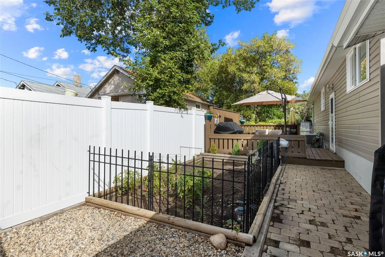 2122 Wascana STREET