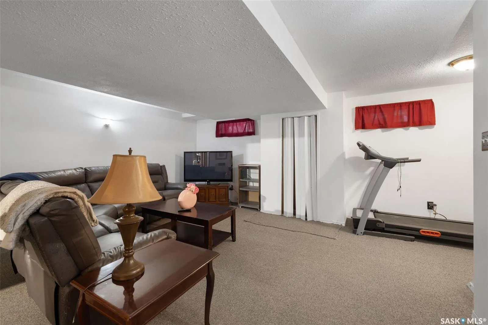 2122 Wascana STREET