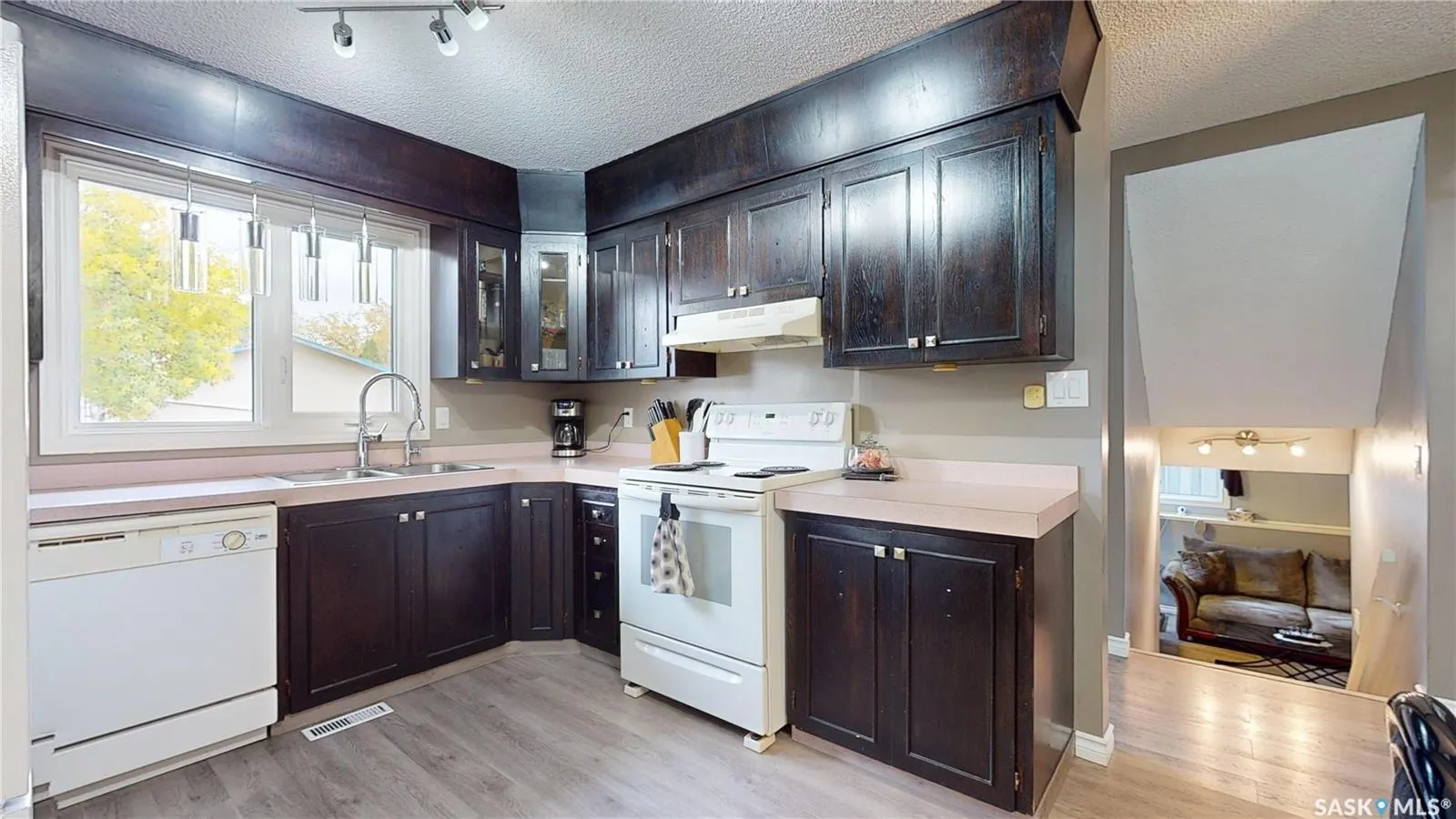 255 Litzenberger CRESCENT