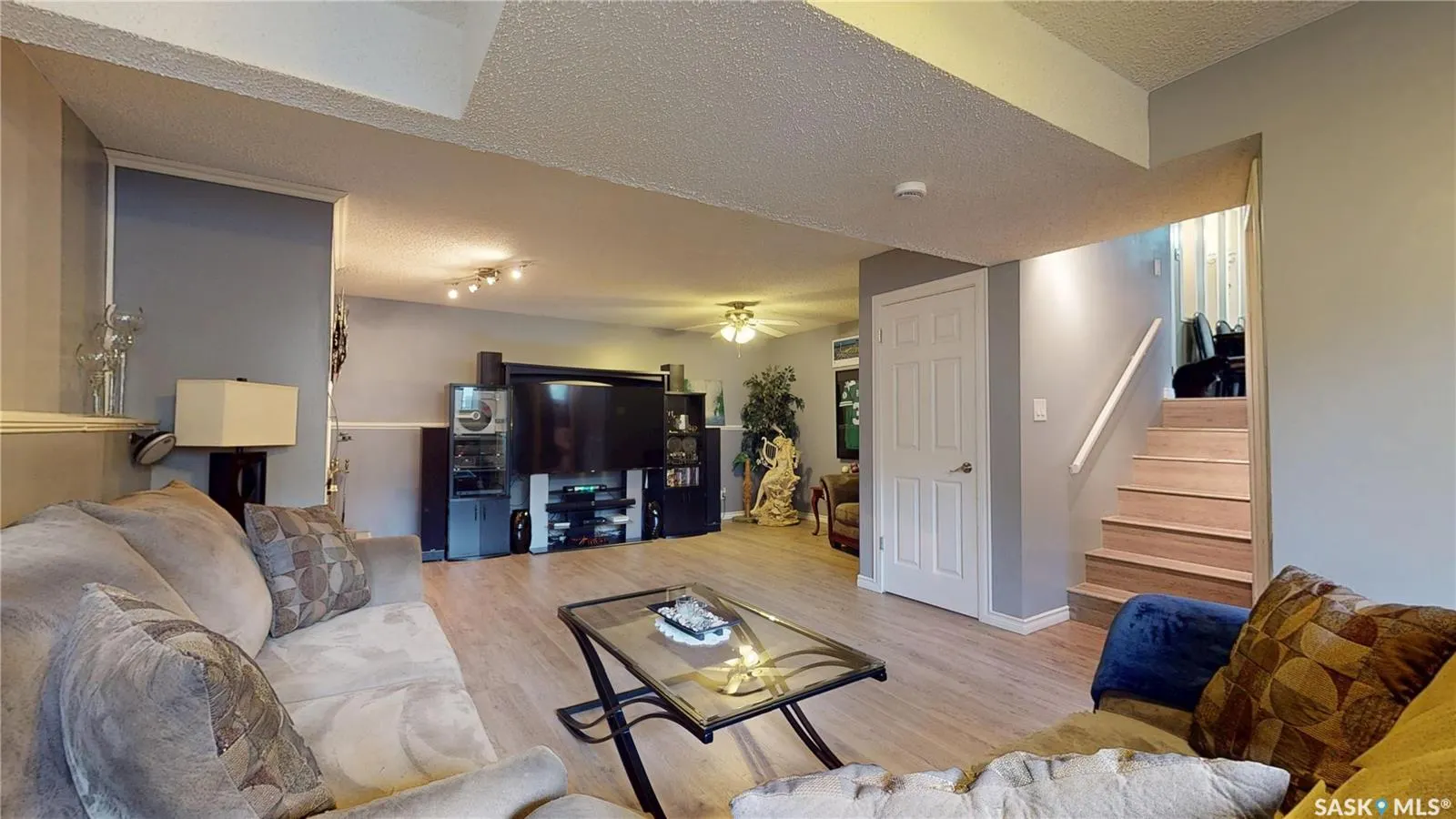 255 Litzenberger CRESCENT