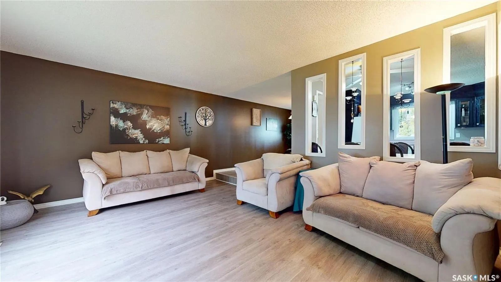 255 Litzenberger CRESCENT