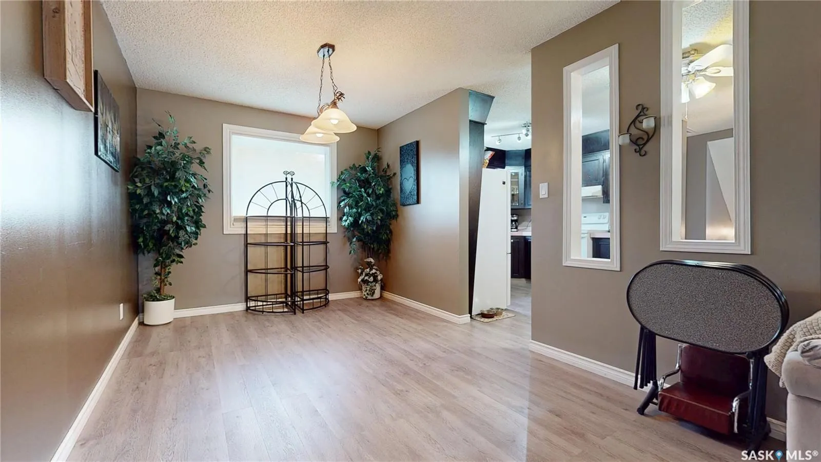 255 Litzenberger CRESCENT