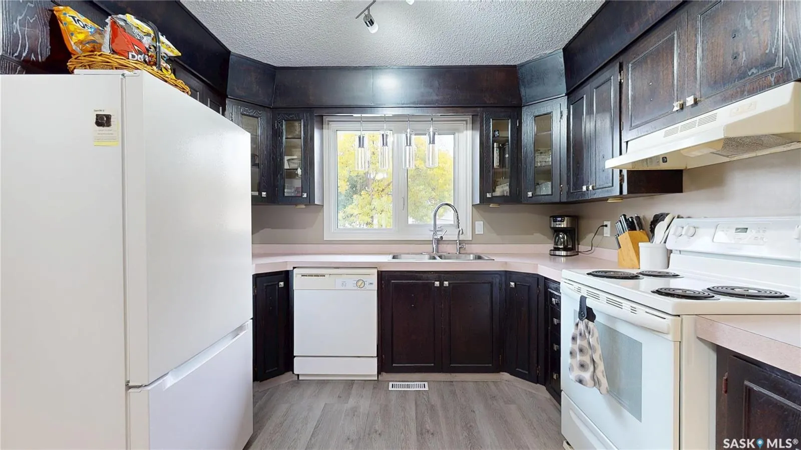 255 Litzenberger CRESCENT
