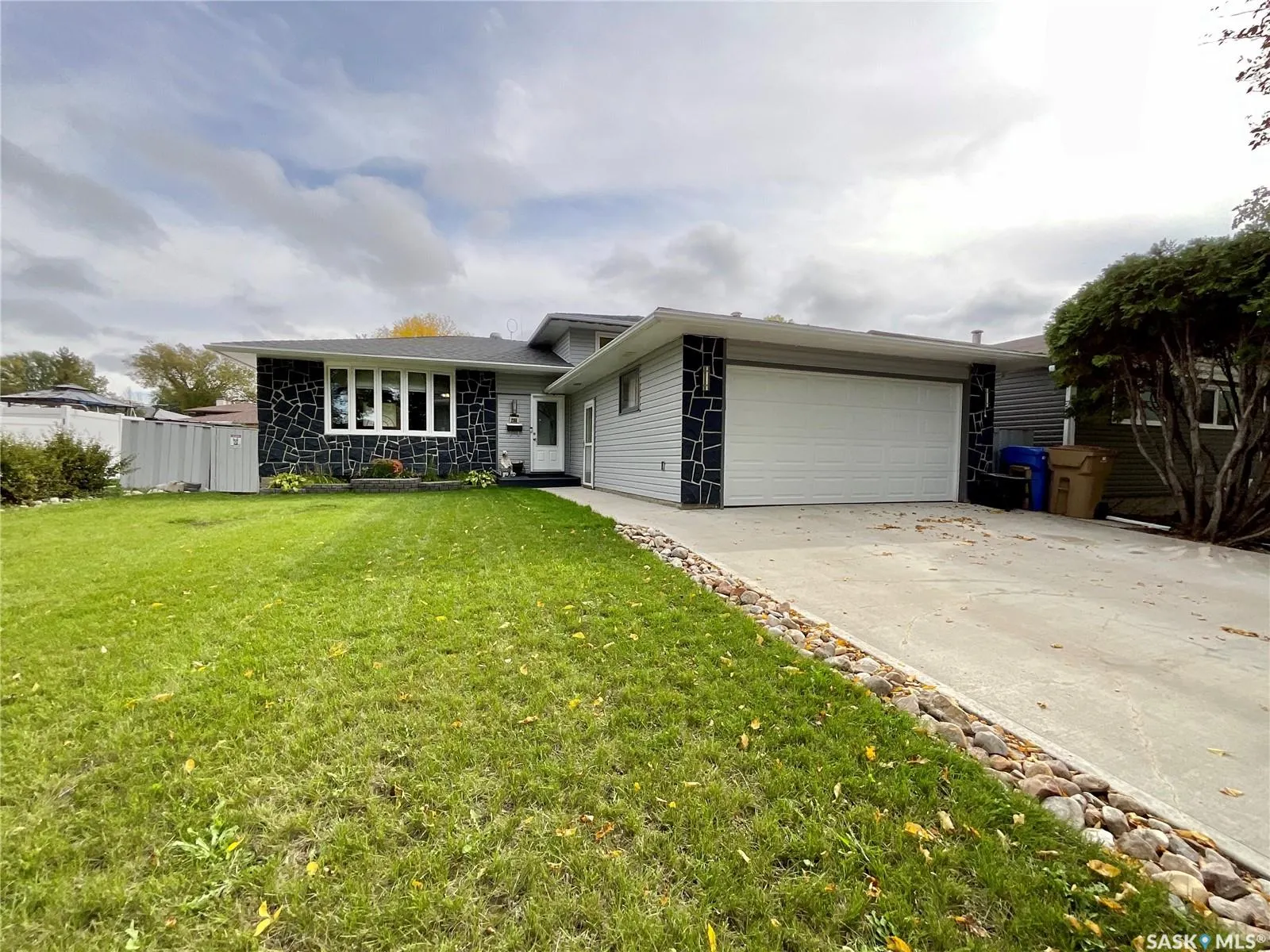 255 Litzenberger CRESCENT