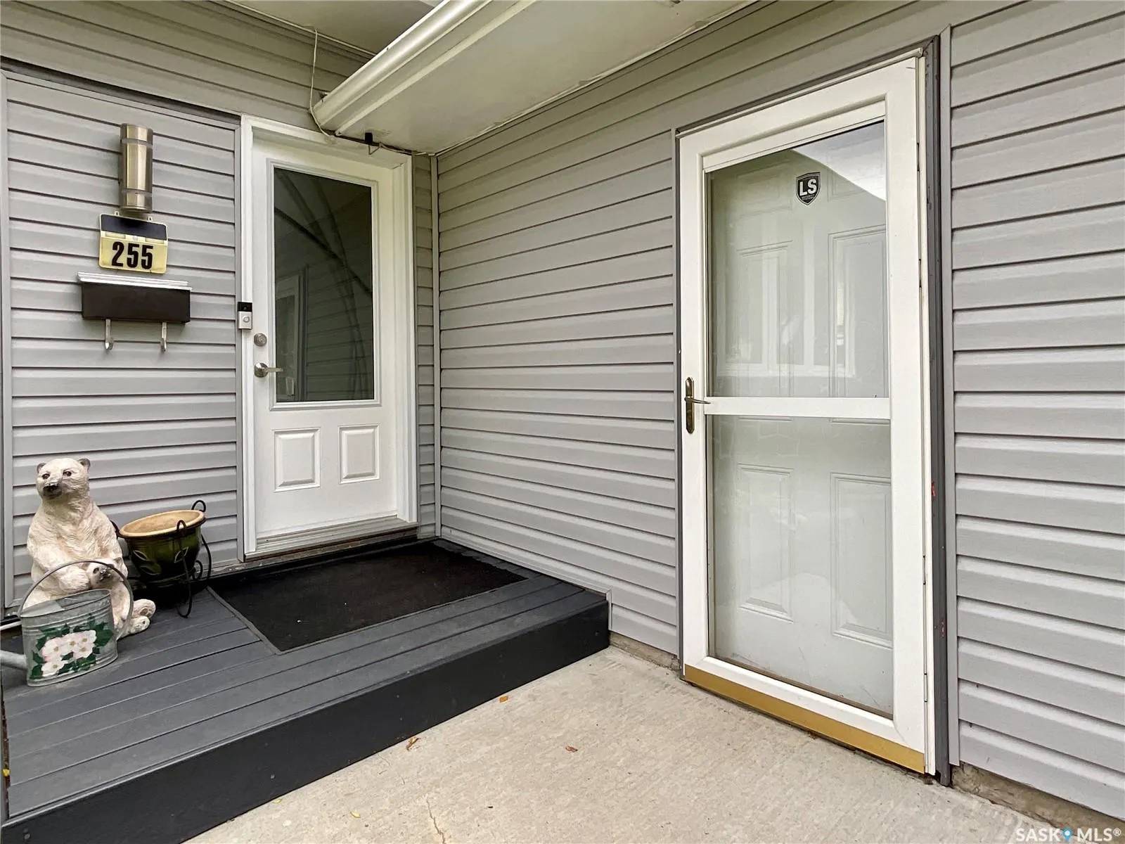 255 Litzenberger CRESCENT
