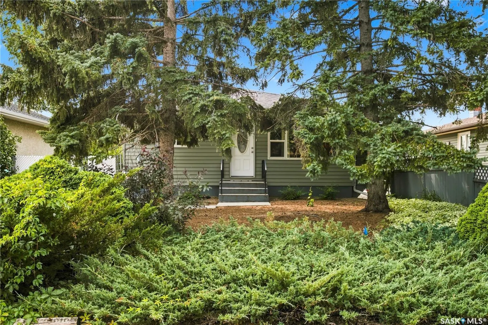 448 ROBINSON STREET