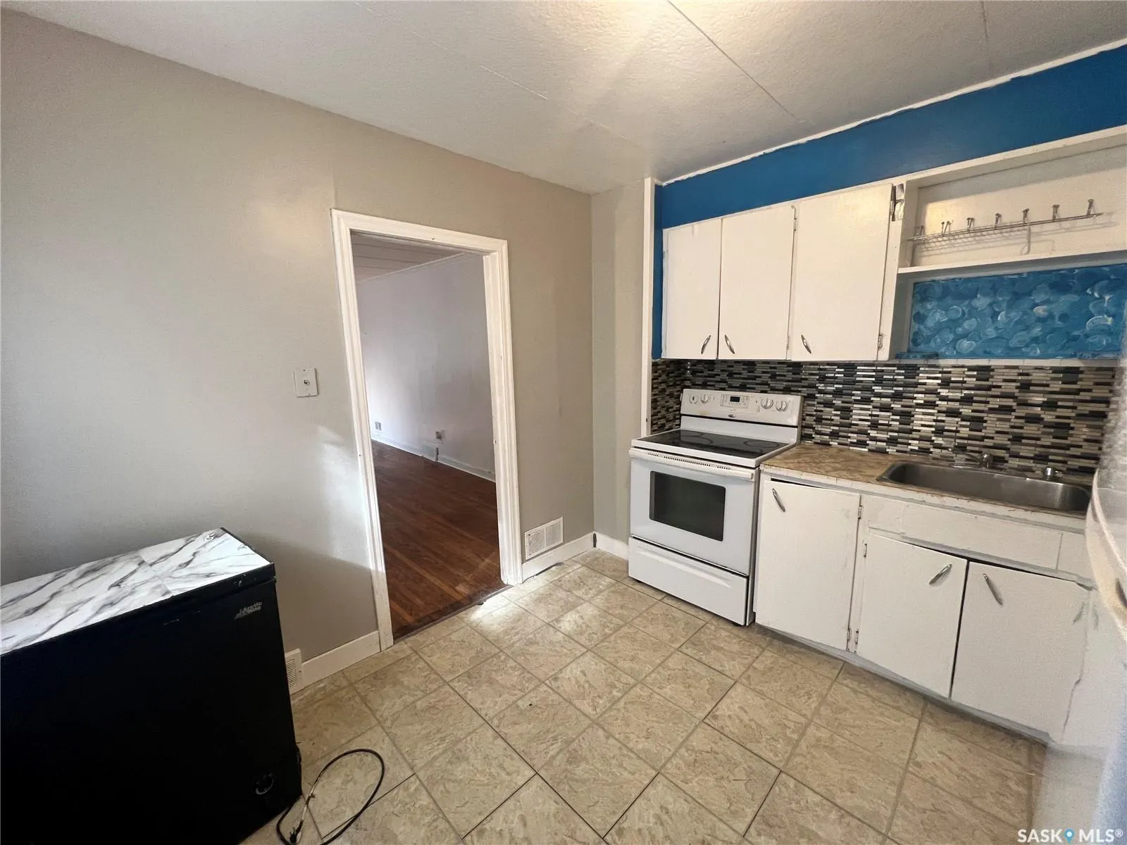 1227 Wascana STREET