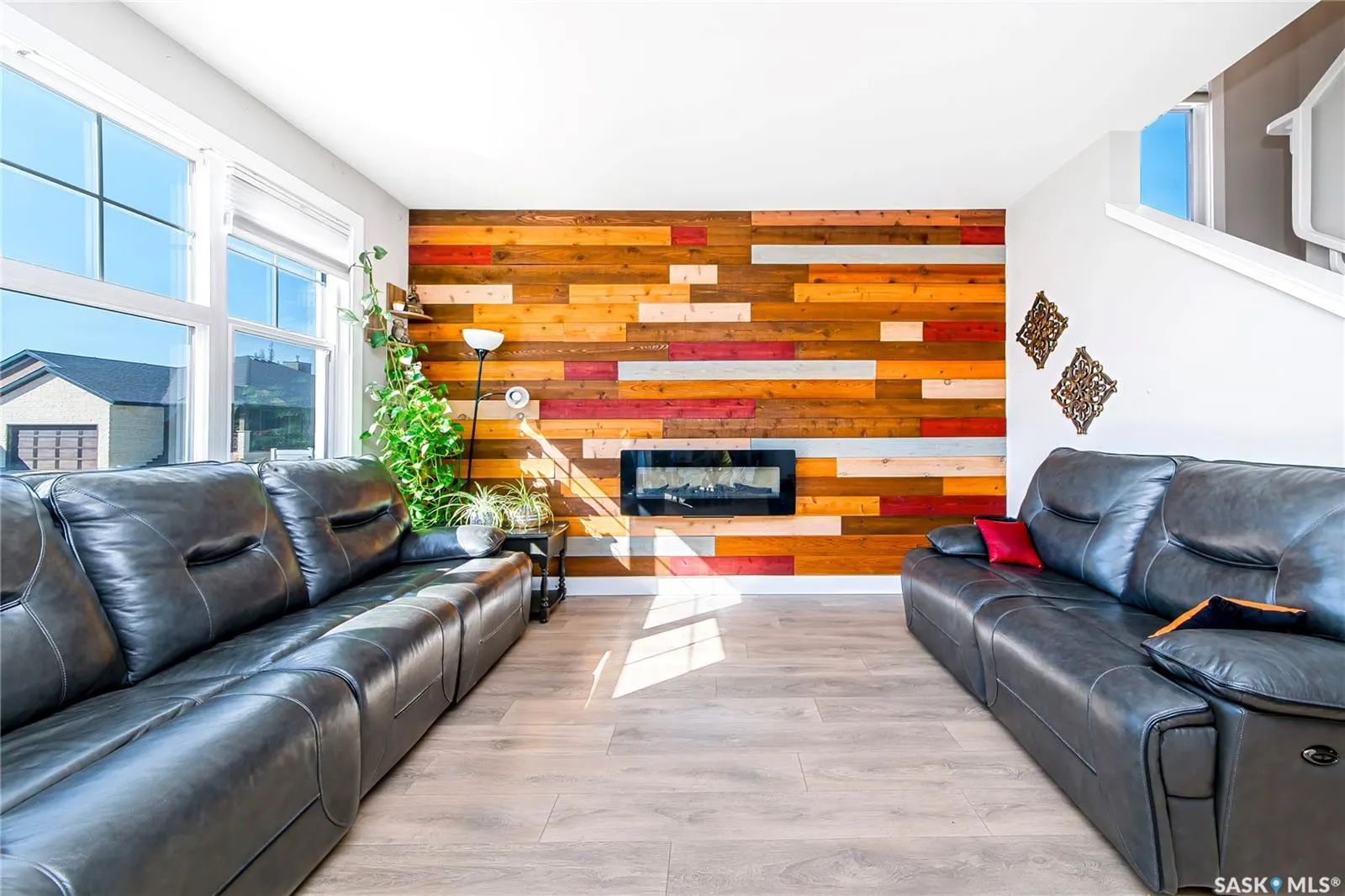 402 Meadows BOULEVARD