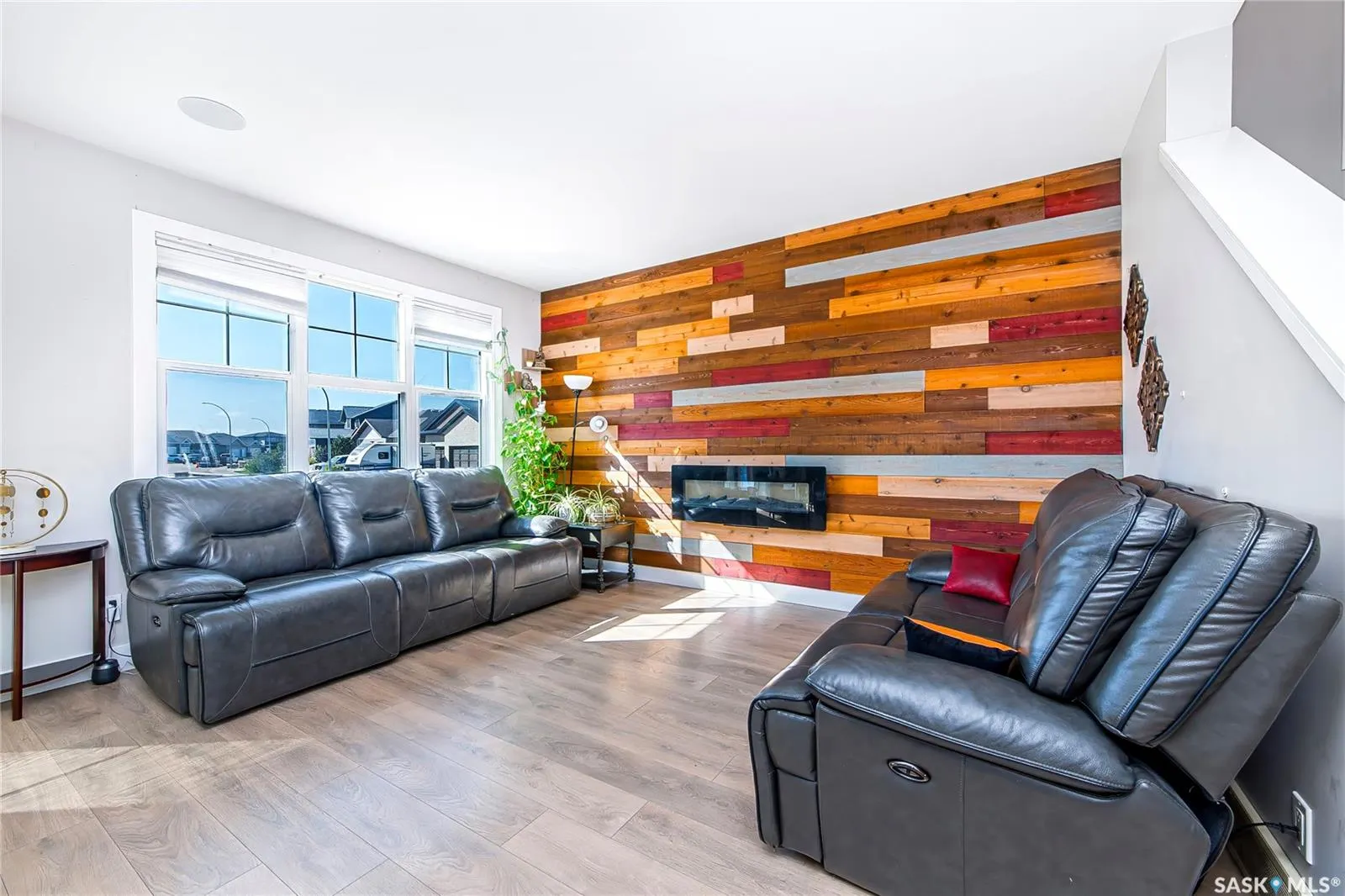 402 Meadows BOULEVARD