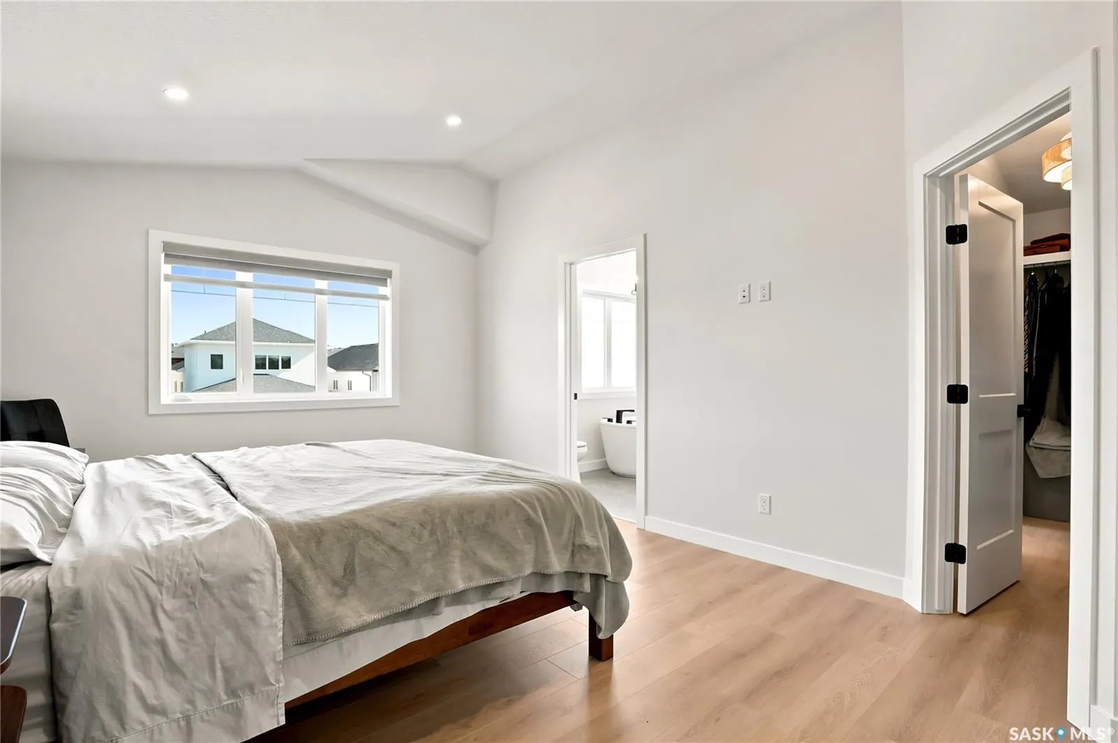 378 Sharma CRESCENT