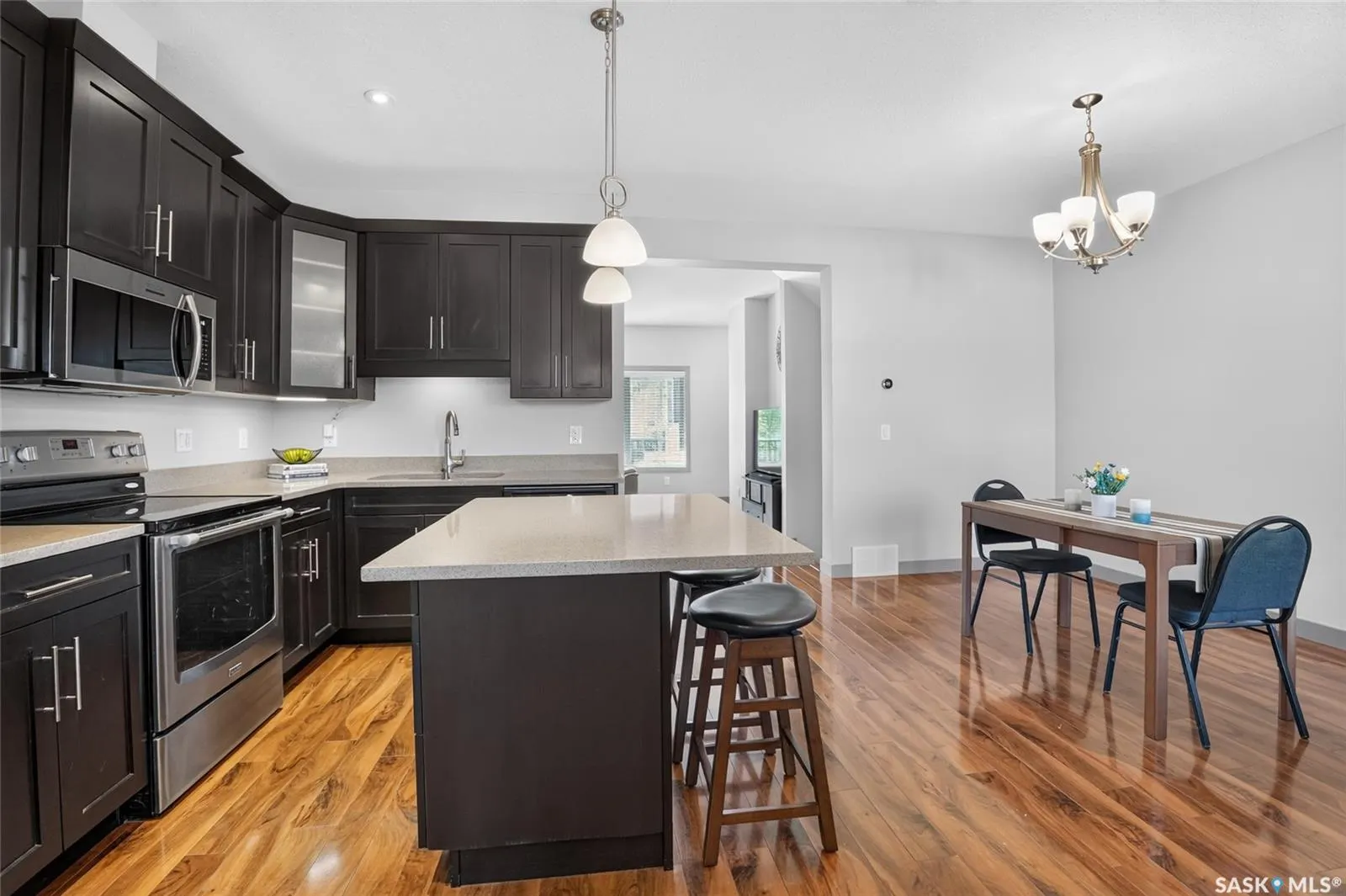 202 Maningas BEND