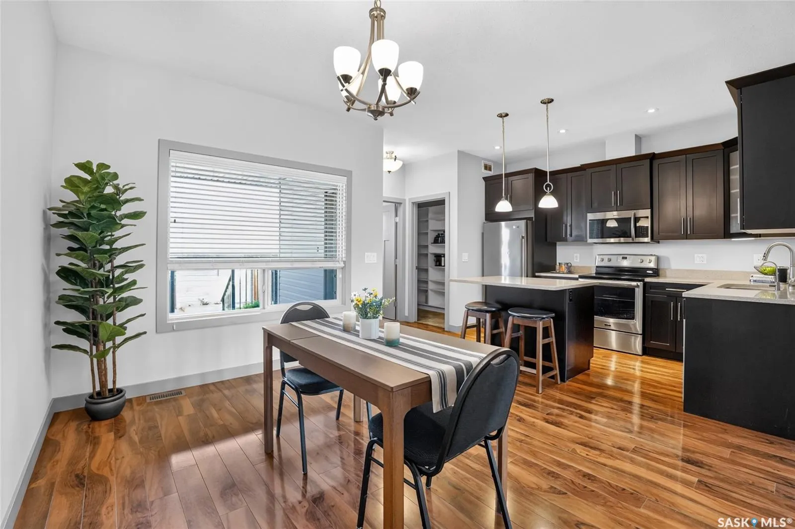 202 Maningas BEND