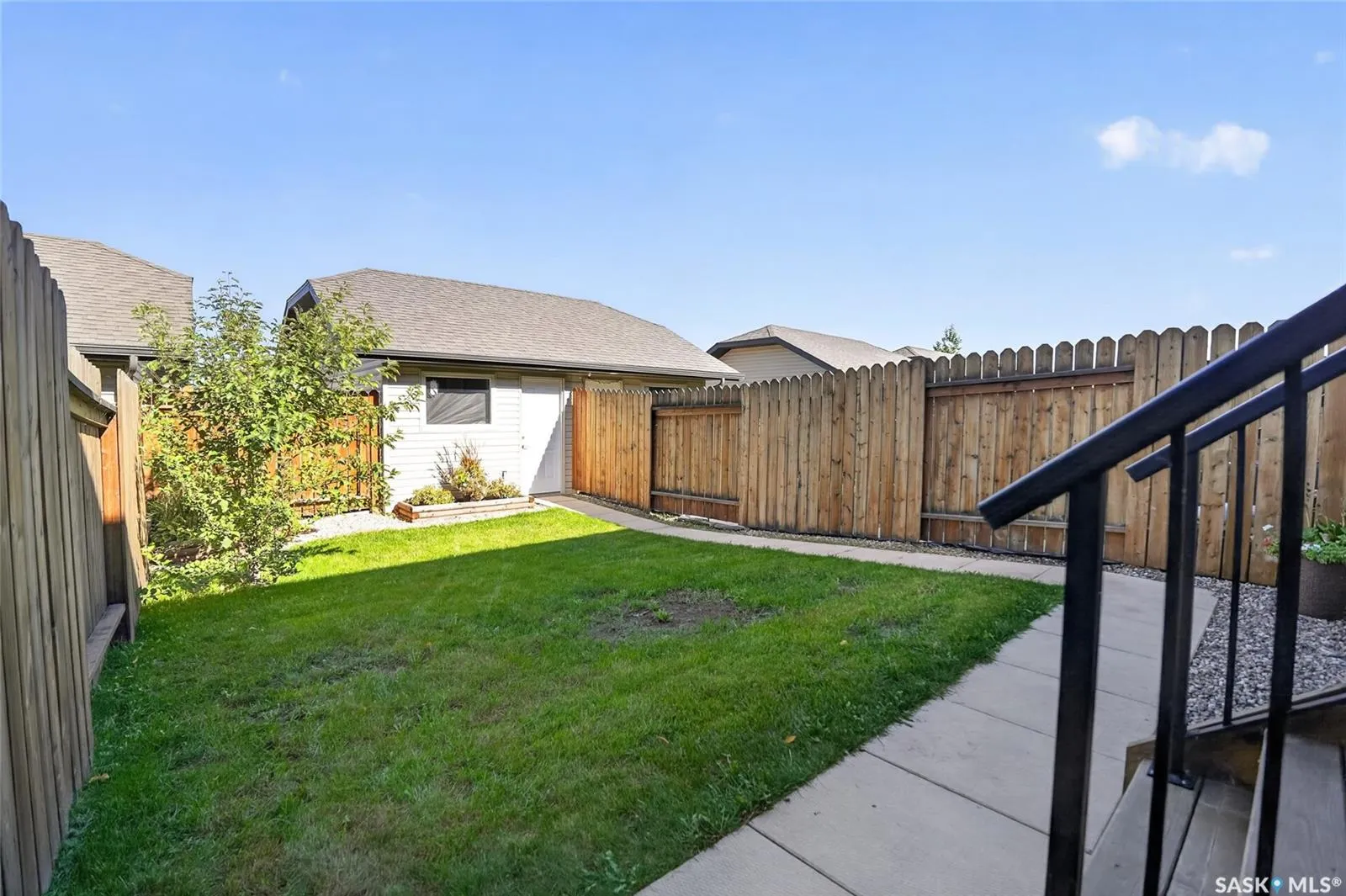 202 Maningas BEND