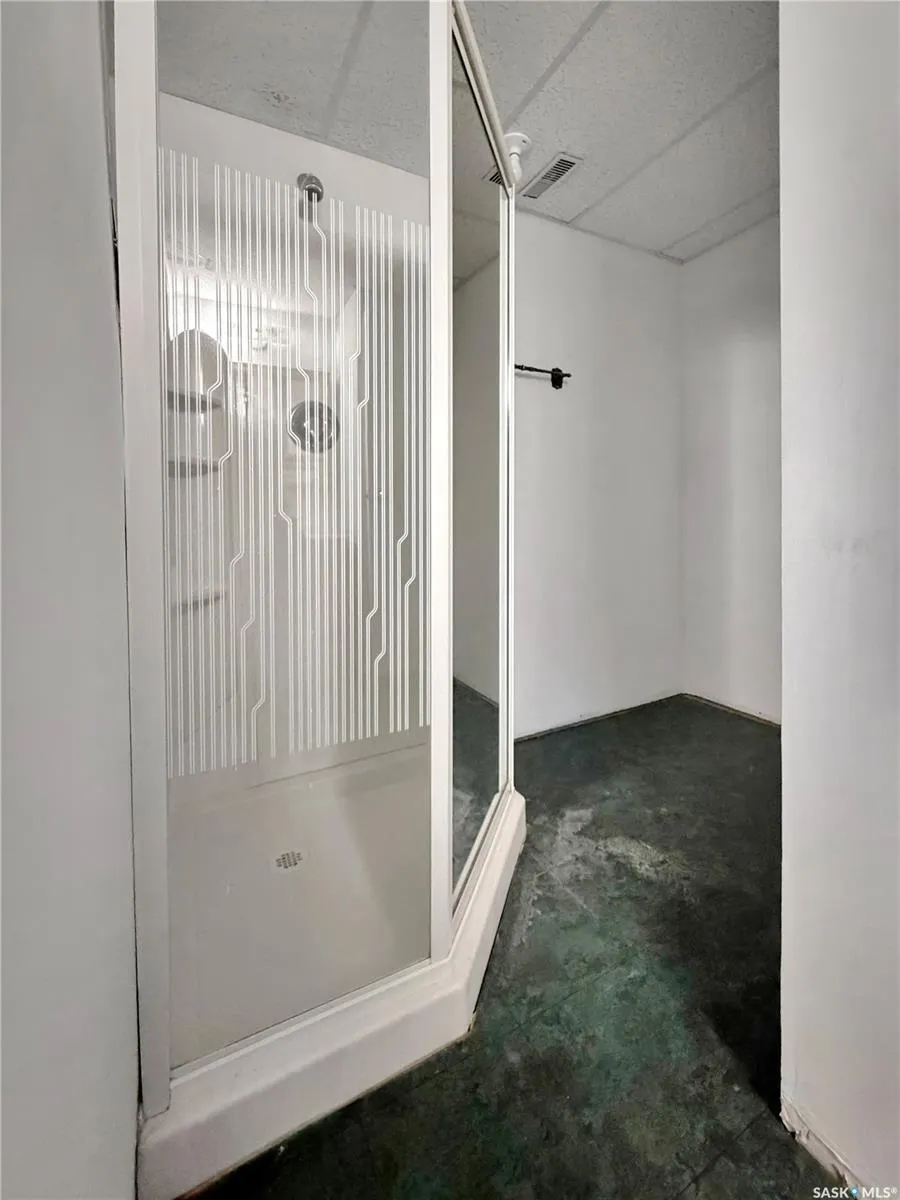 804 Thompson STREET