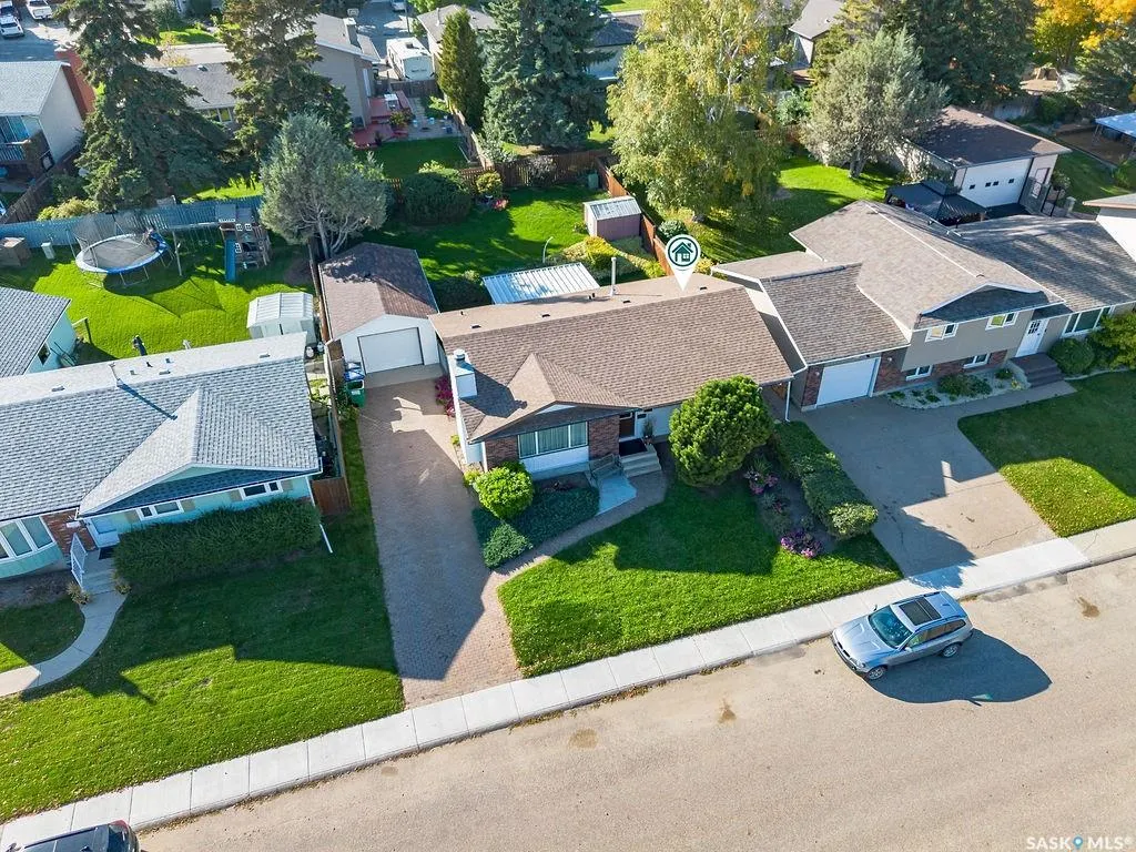 15 Schwager CRESCENT