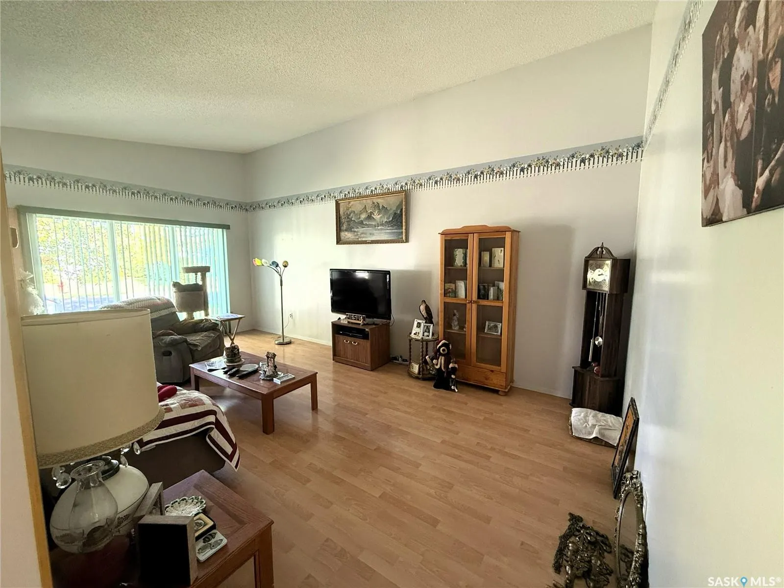 433-435 25th STREET E