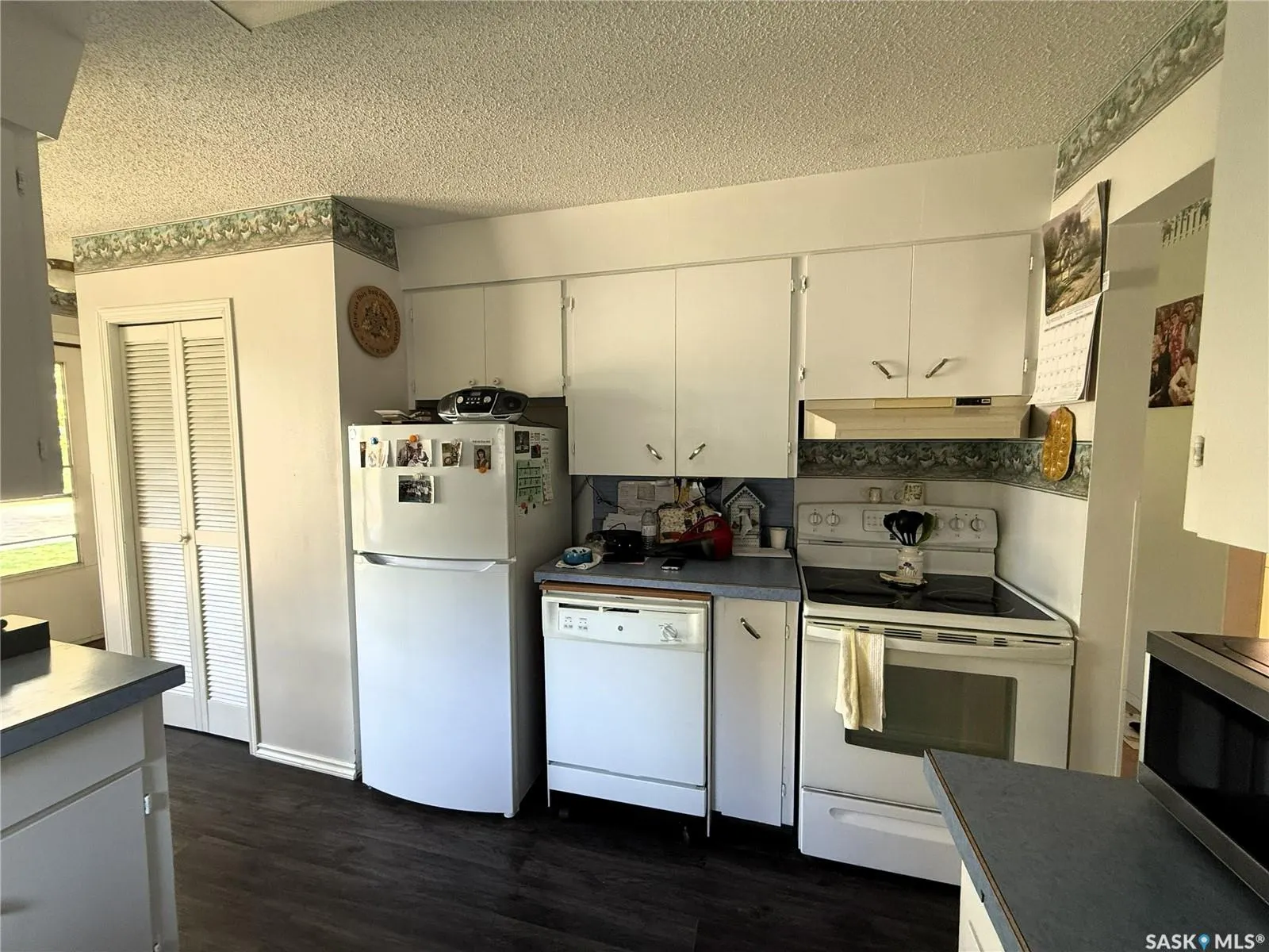 433-435 25th STREET E