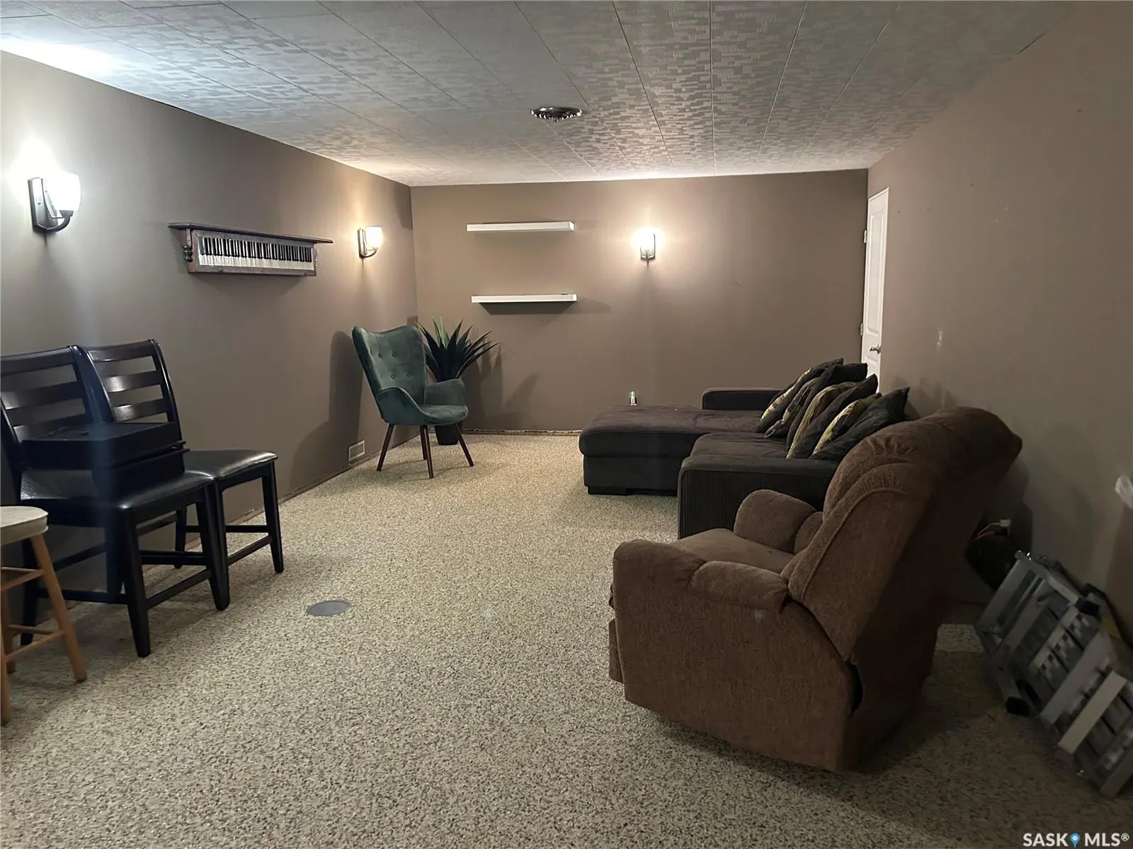 1613 Dieppe CRESCENT