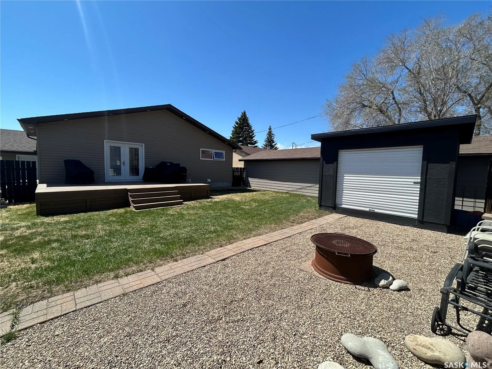 1613 Dieppe CRESCENT
