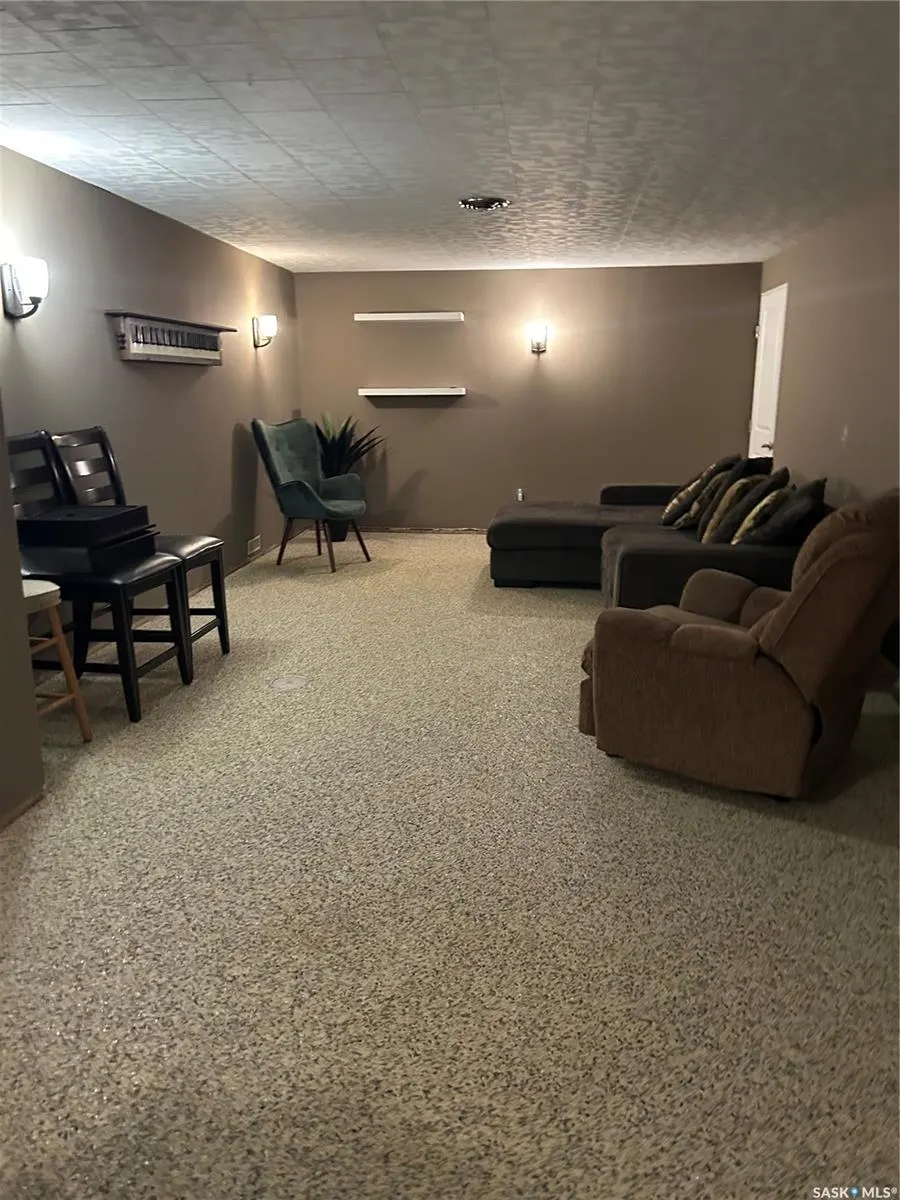 1613 Dieppe CRESCENT