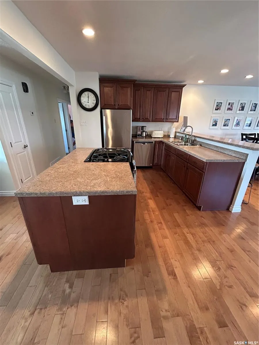 1613 Dieppe CRESCENT