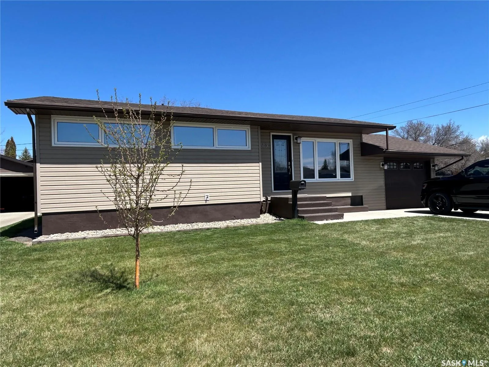 1613 Dieppe CRESCENT