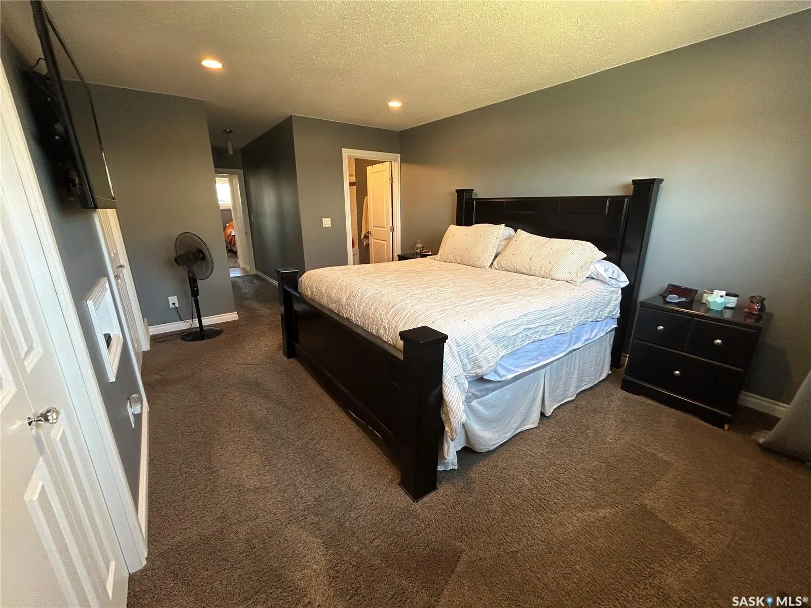 1613 Dieppe CRESCENT