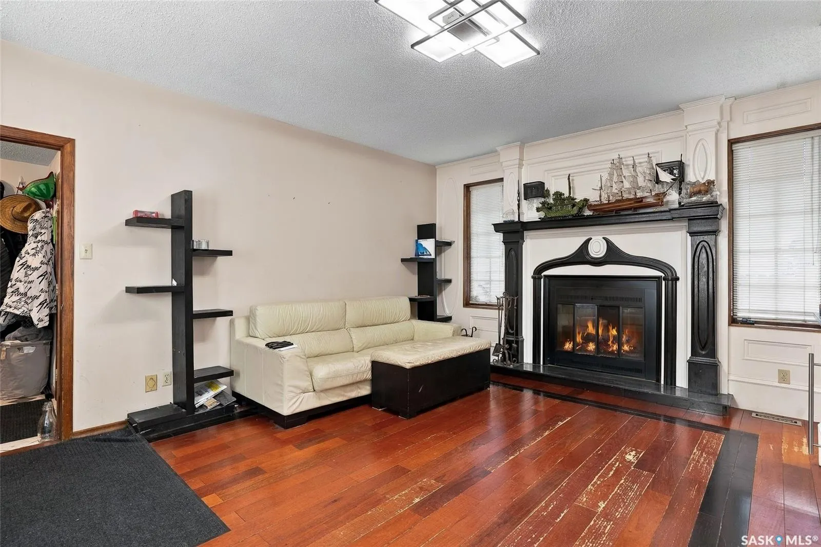 111 Christopher ROAD