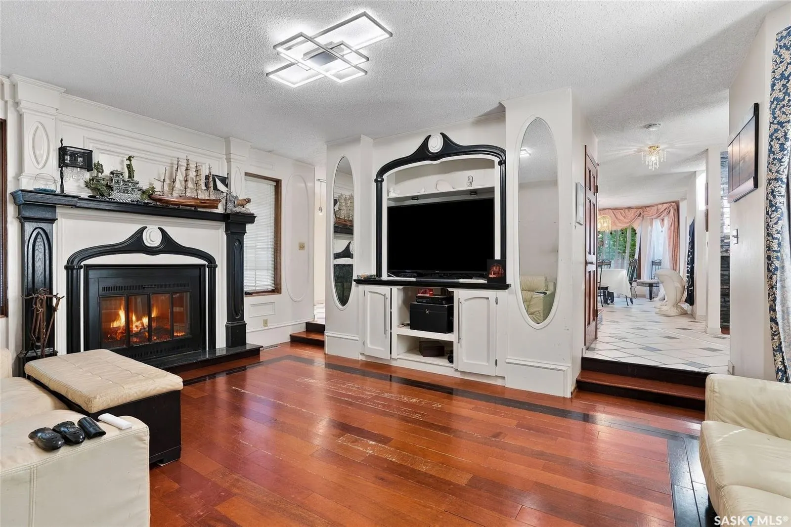 111 Christopher ROAD