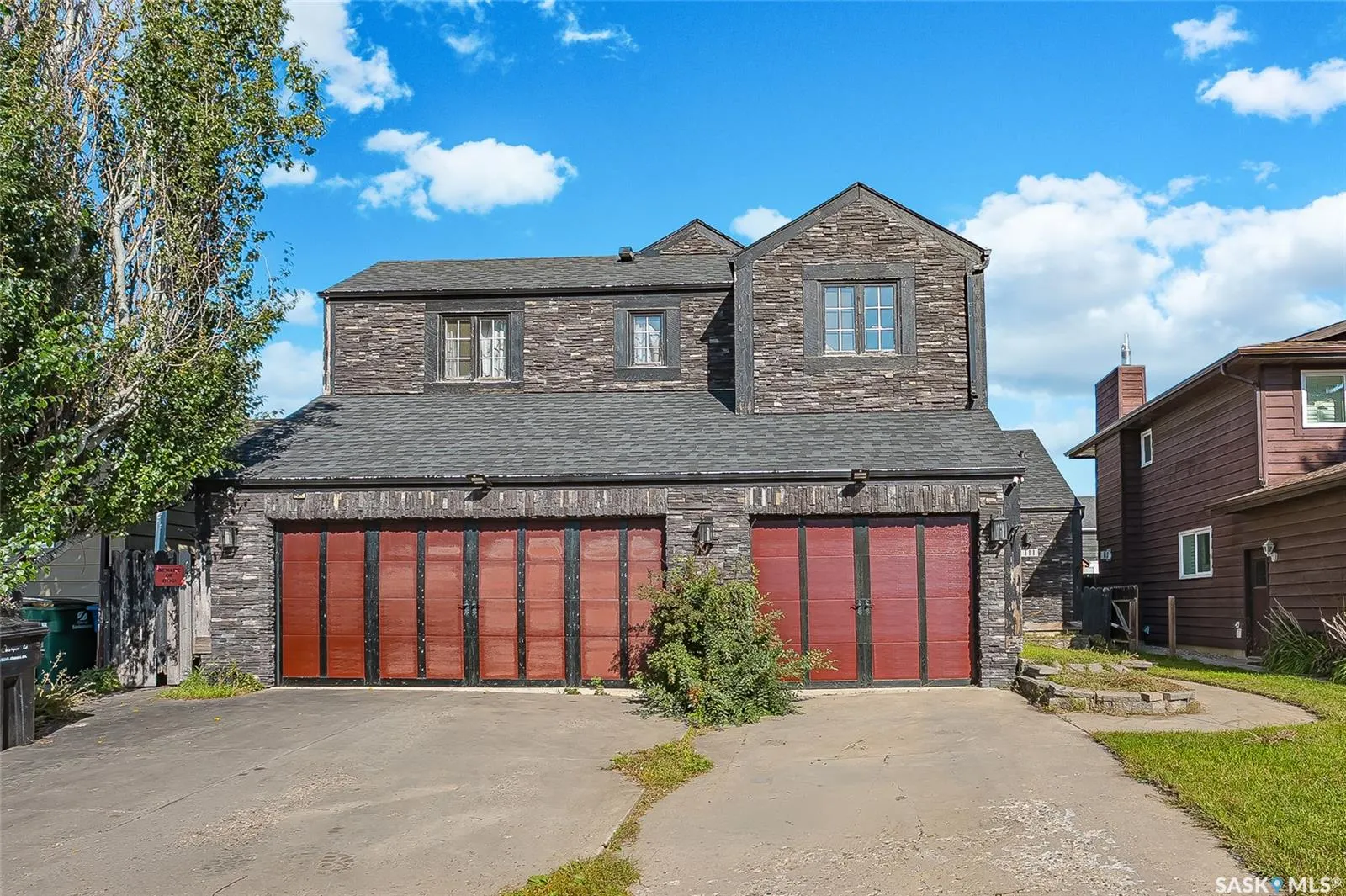 111 Christopher ROAD