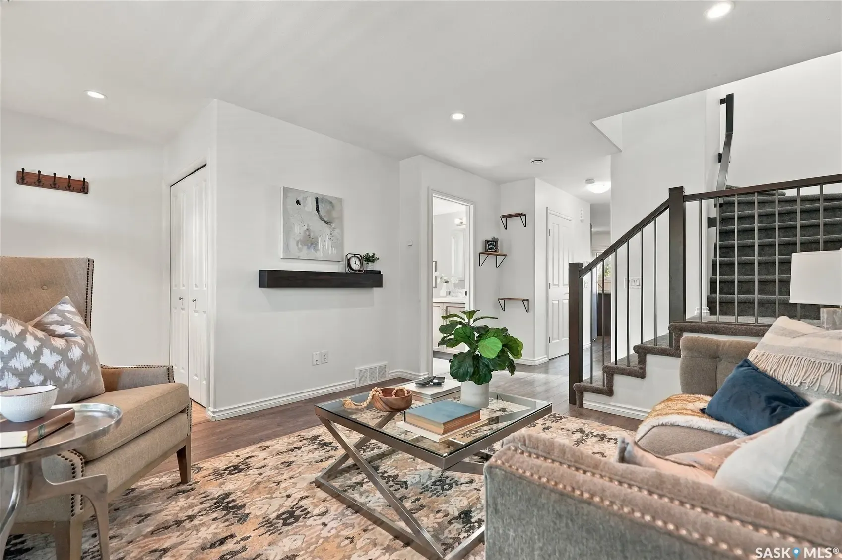 317 G AVENUE S