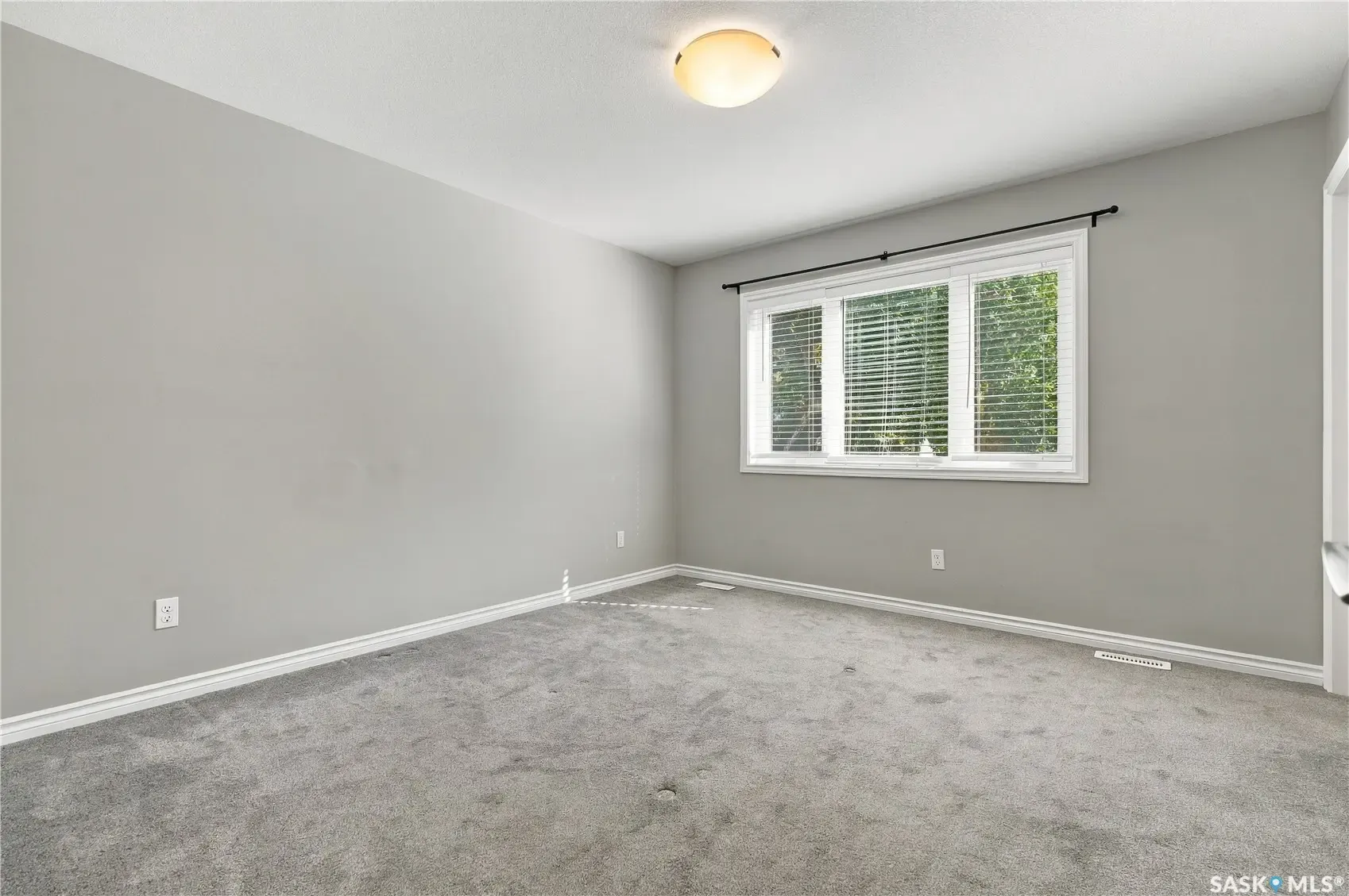 317 G AVENUE S