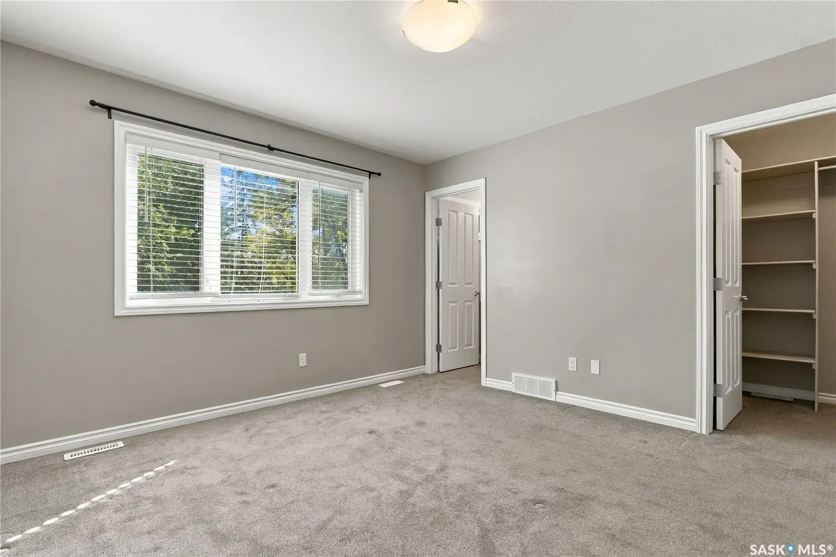 317 G AVENUE S