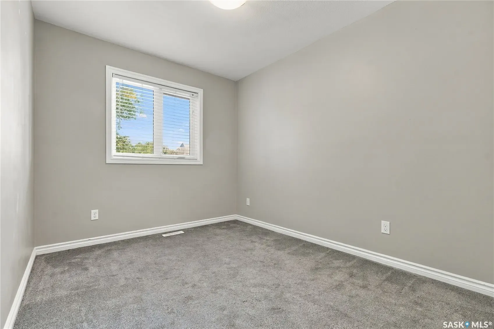 317 G AVENUE S