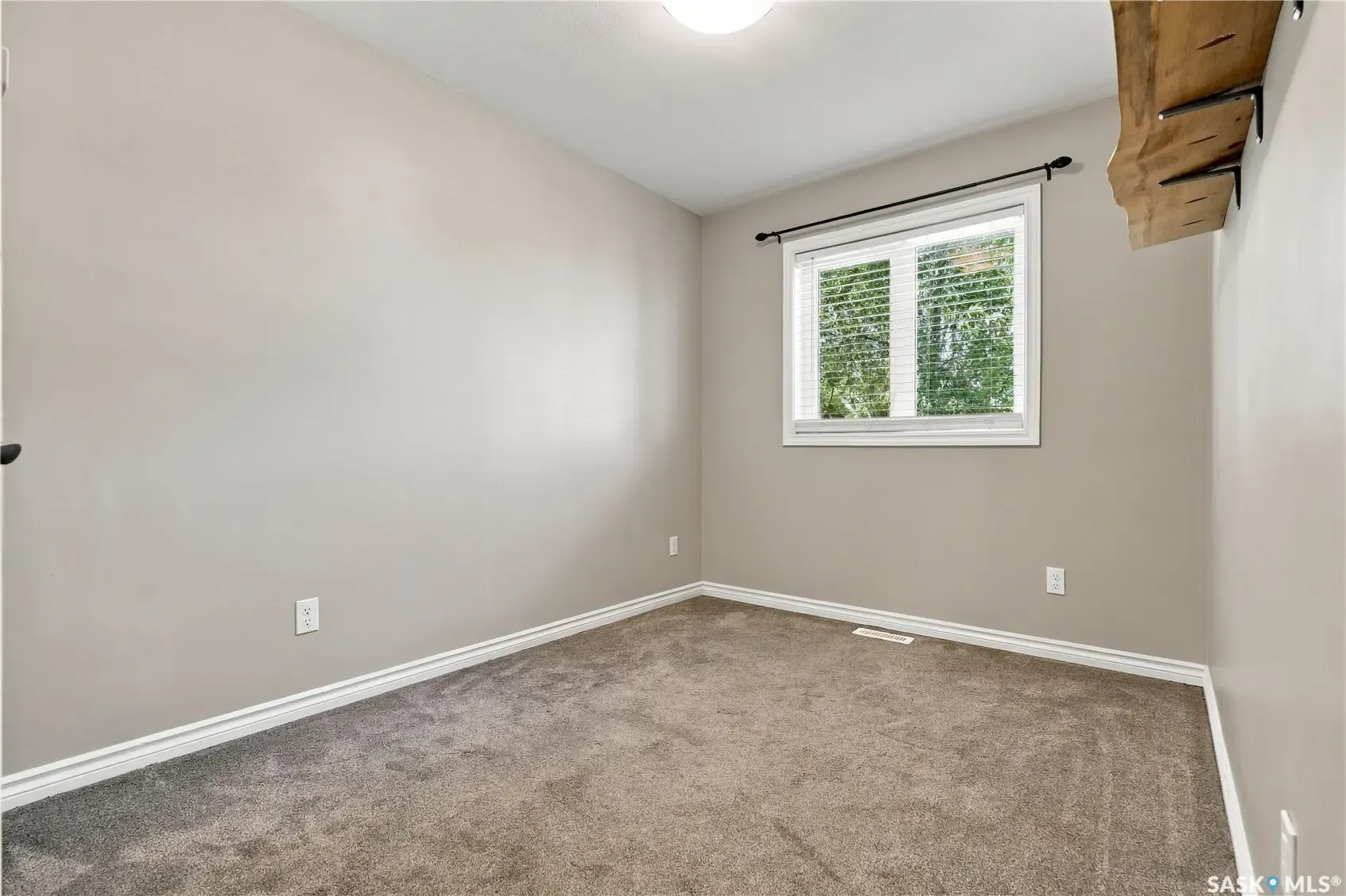 317 G AVENUE S