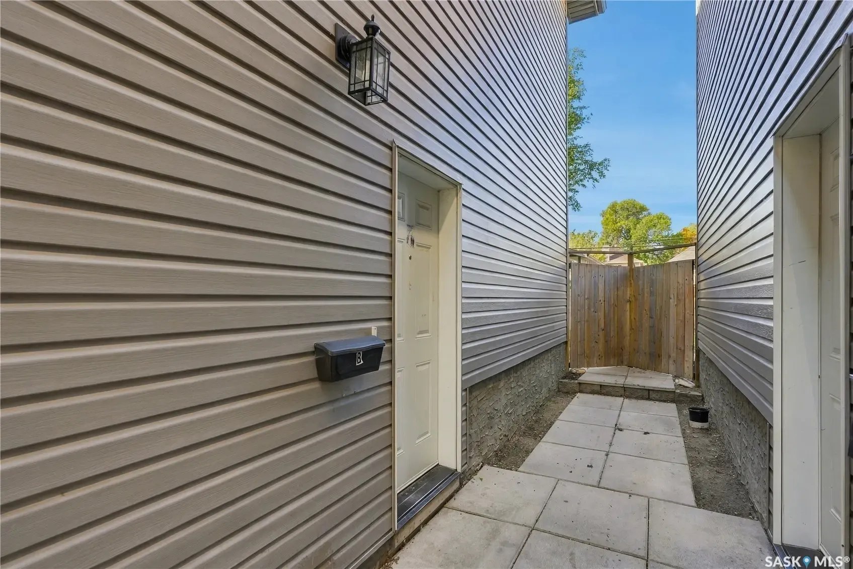 317 G AVENUE S