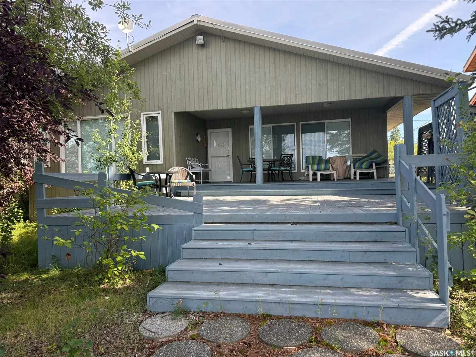49 Mathews CRESCENT