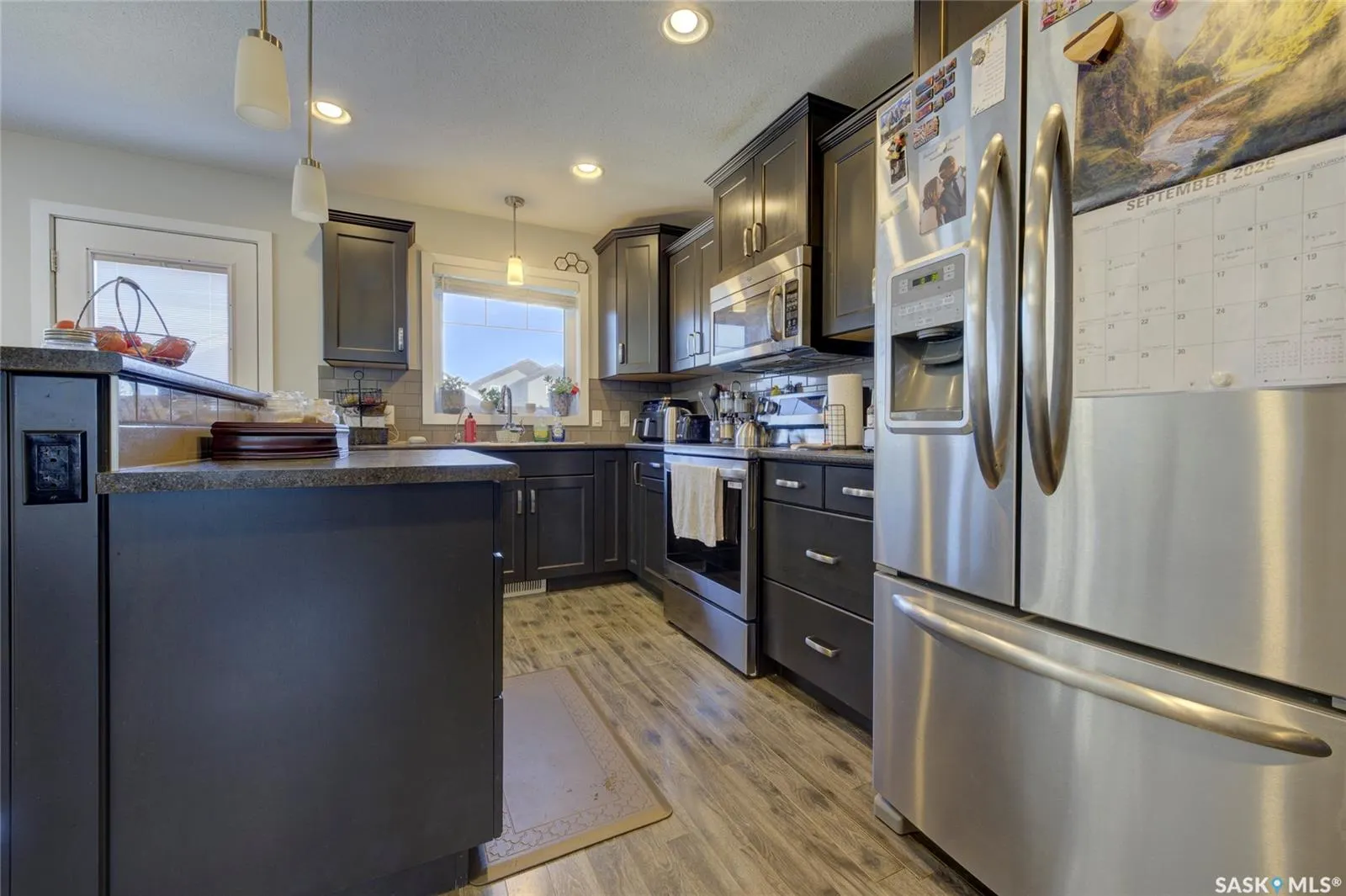416 Redwood CRESCENT