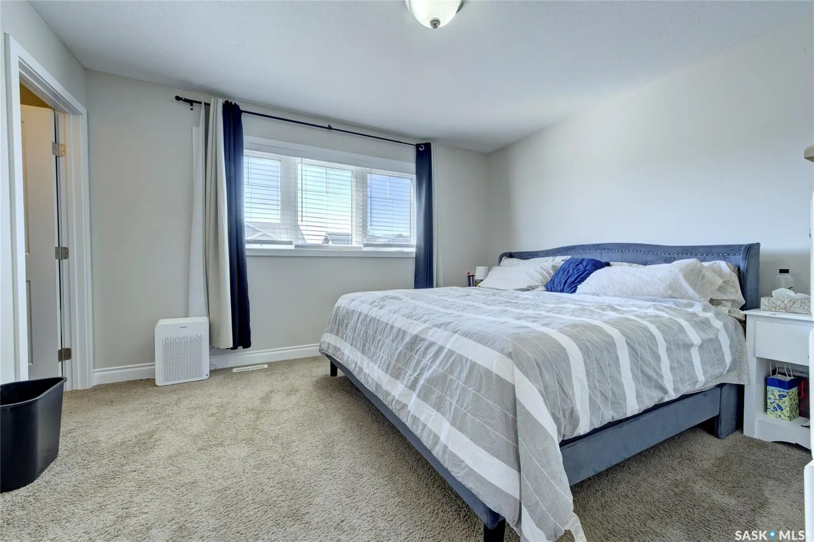 416 Redwood CRESCENT