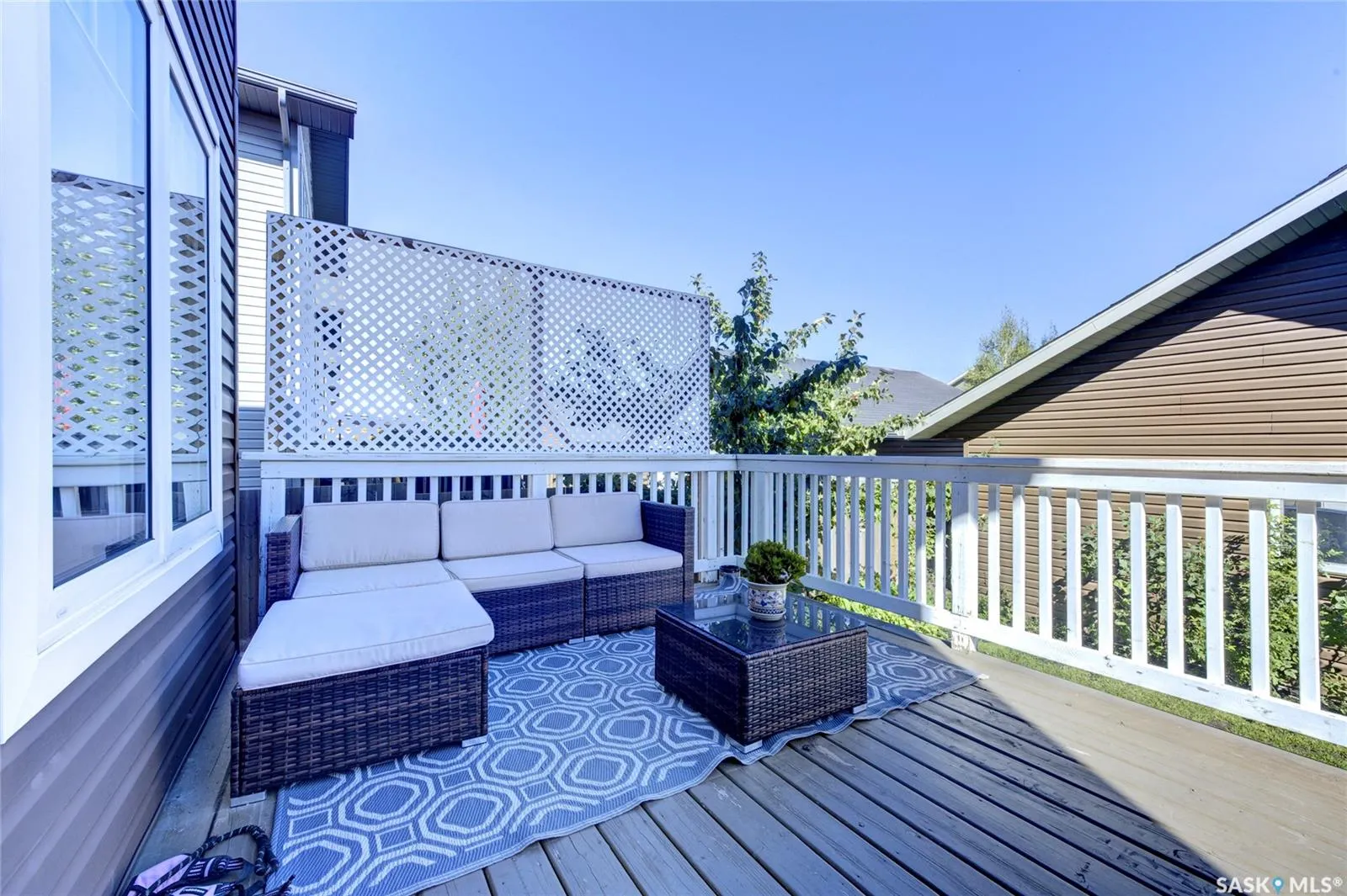 416 Redwood CRESCENT