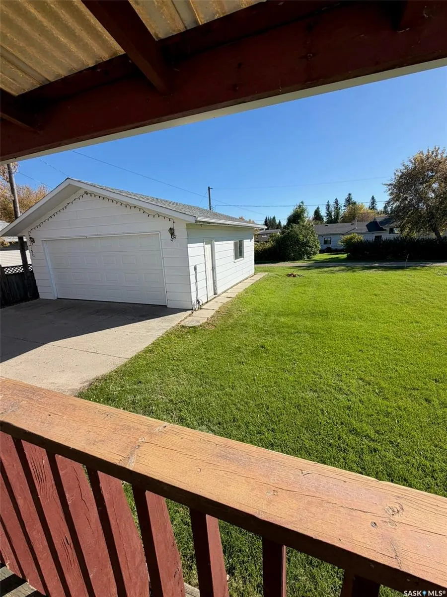 141 Railway AVENUE